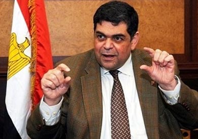الدكتور أشرف حاتم